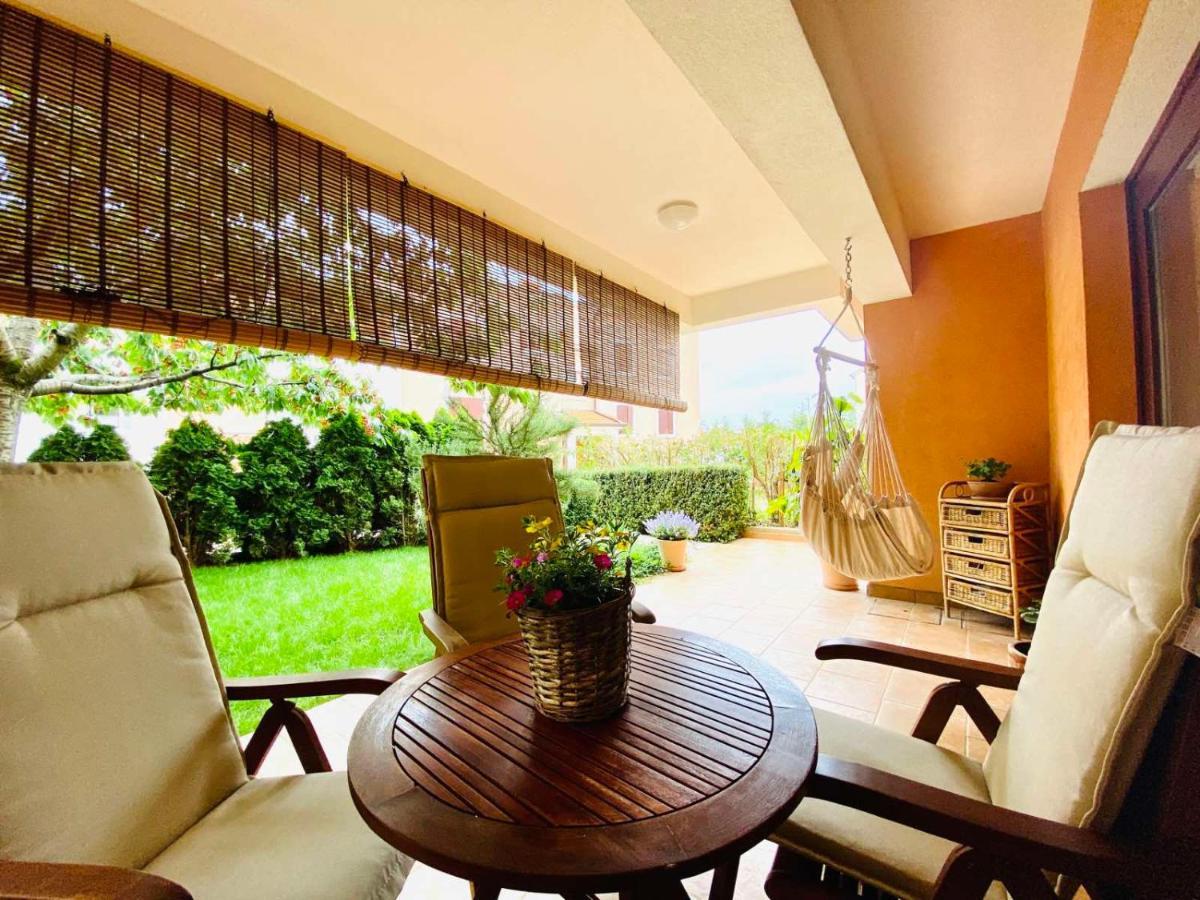 Apartman Rose-2025 Renovated Garden View Poreč Buitenkant foto