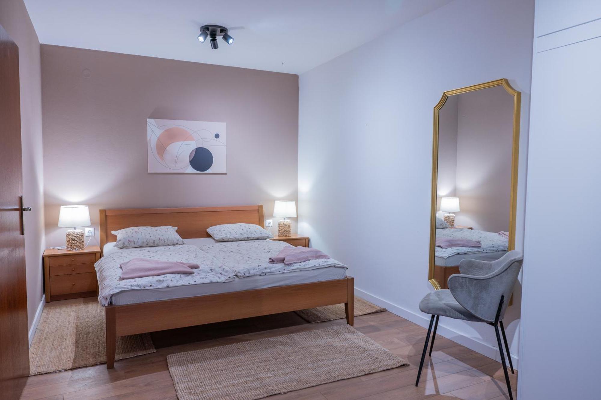 Apartman Rose-2025 Renovated Garden View Poreč Buitenkant foto